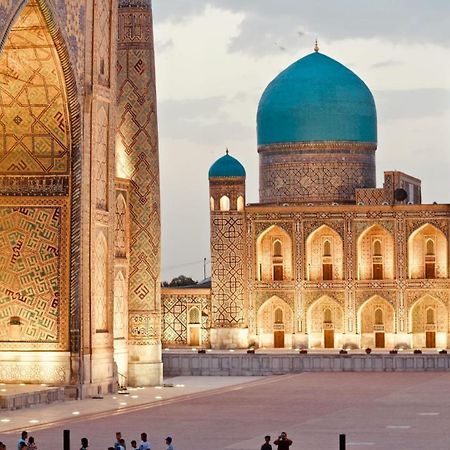 Samarkand Central Apartments ภายนอก รูปภาพ