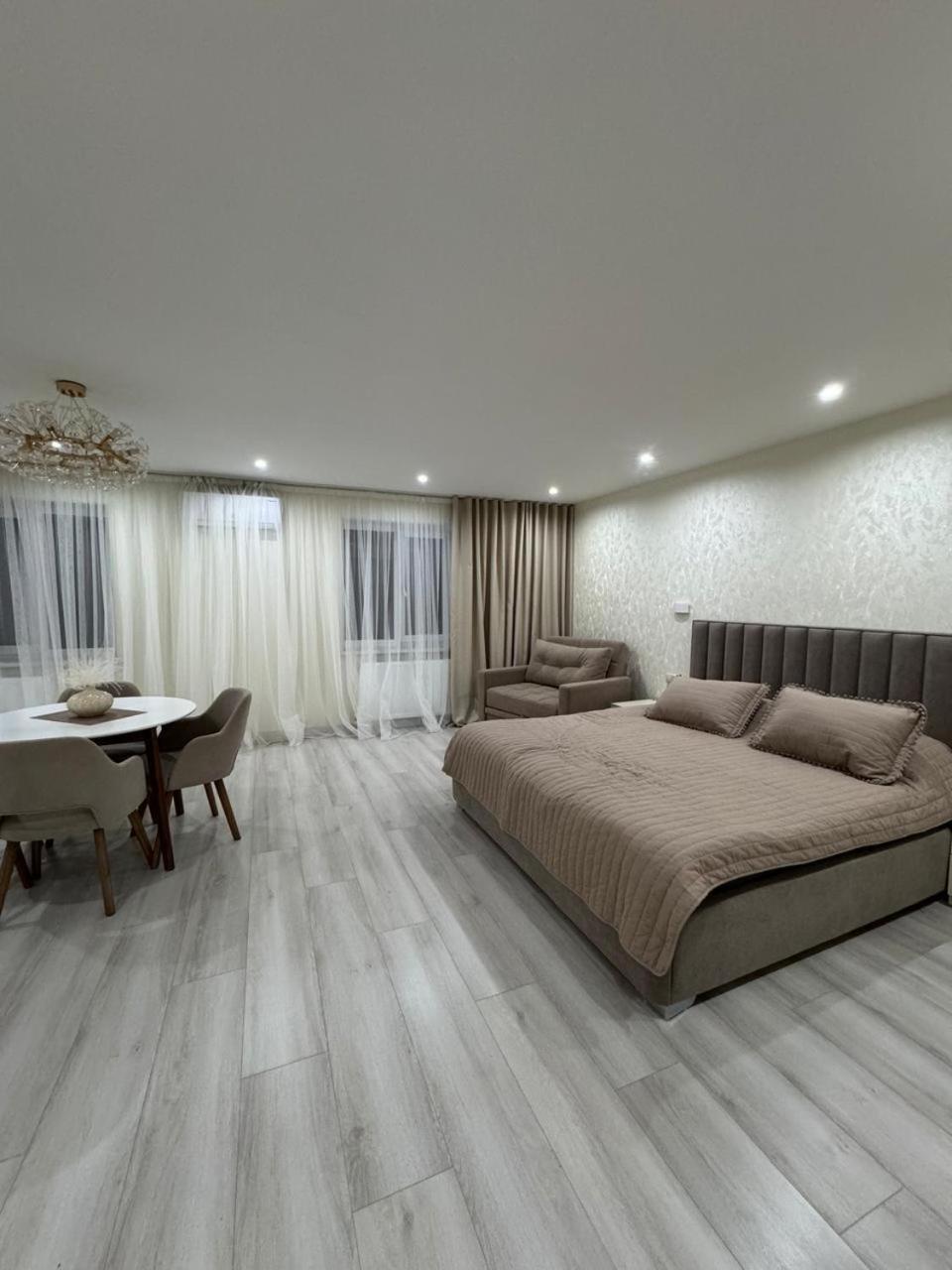Samarkand Central Apartments ภายนอก รูปภาพ